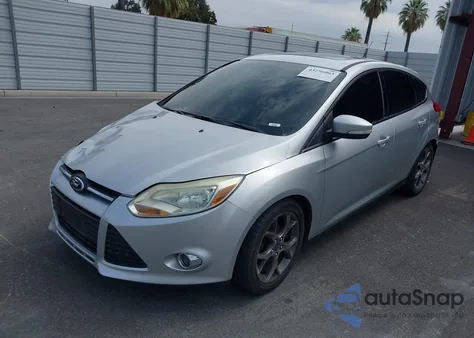 2014 Ford Focus Se z USA, uszkodzony, nr VIN 1FADP3K22EL213587